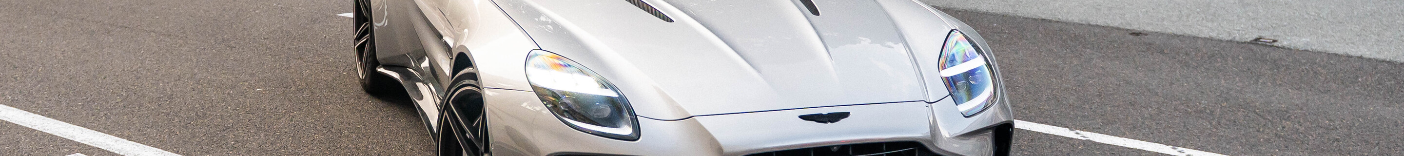 Aston Martin Vantage 2024