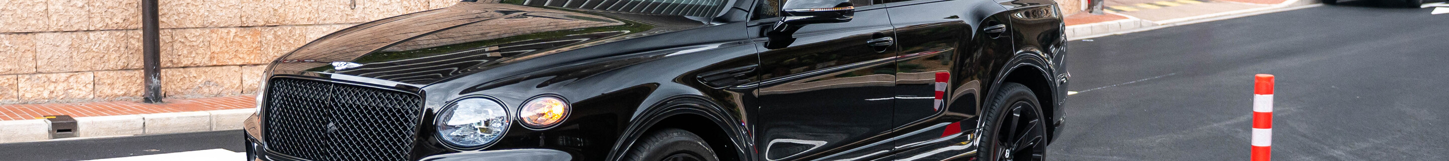 Bentley Bentayga Azure