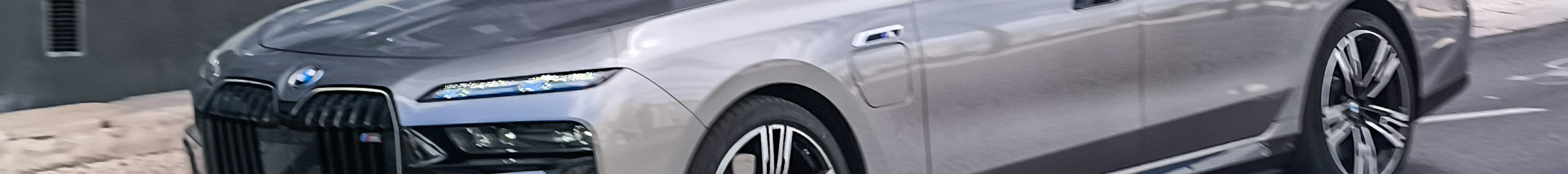 BMW M760e xDrive