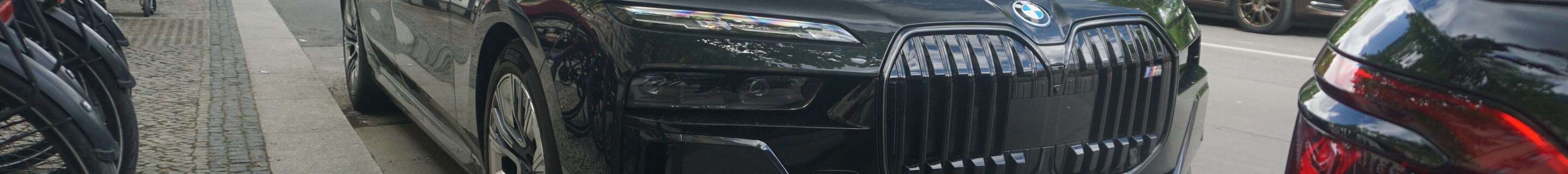 BMW M760e xDrive
