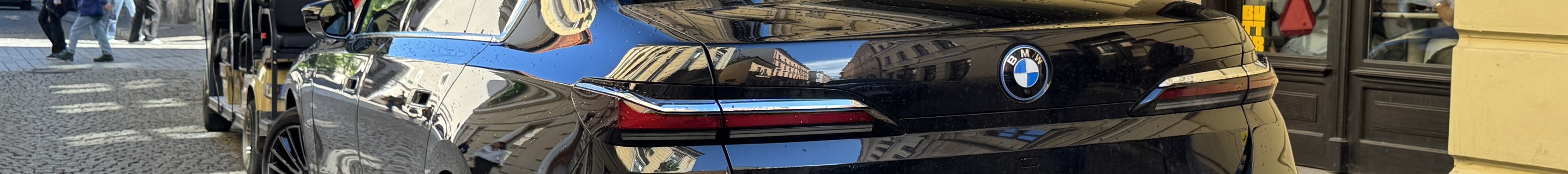 BMW M760e xDrive