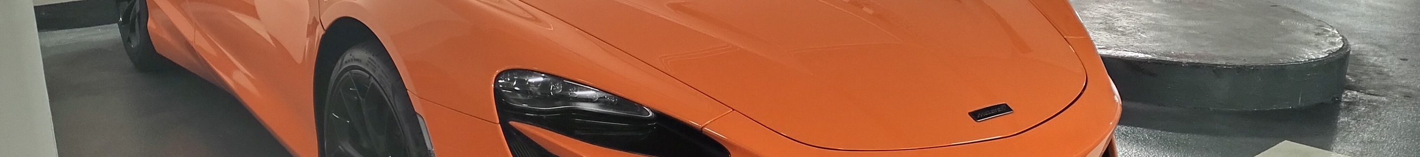 McLaren Artura Spider