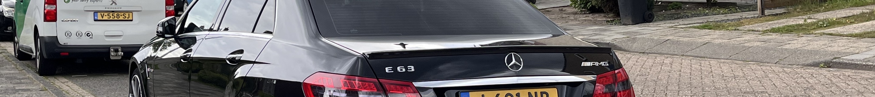 Mercedes-Benz E 63 AMG W212 V8 Biturbo