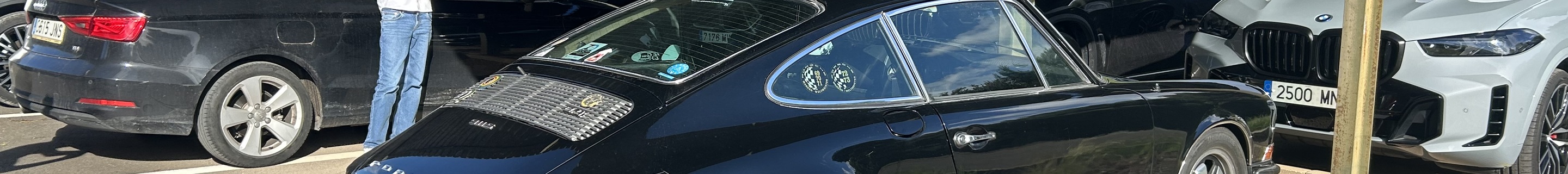 Porsche 911 Carrera