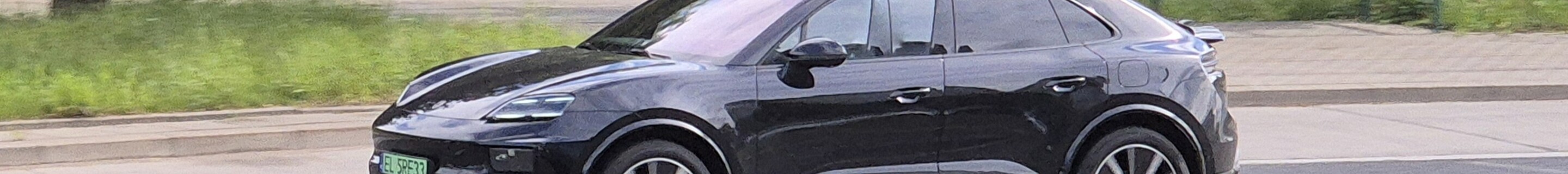 Porsche Macan EV Turbo