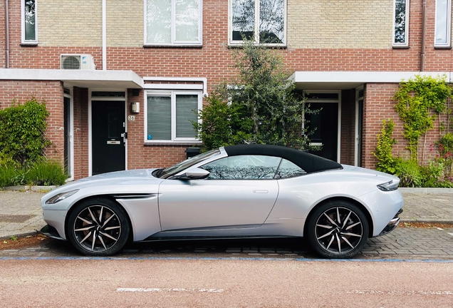 Aston Martin DB11 V8 Volante