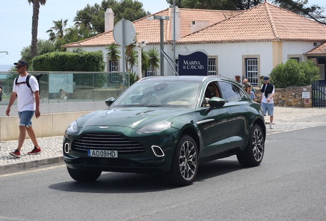 Aston Martin DBX