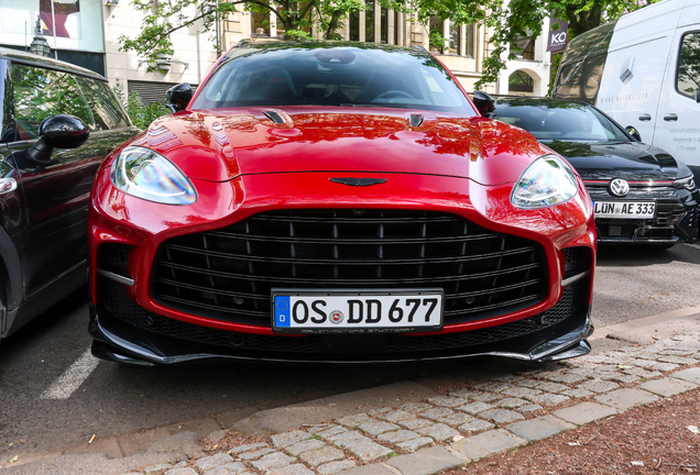 Aston Martin DBX707