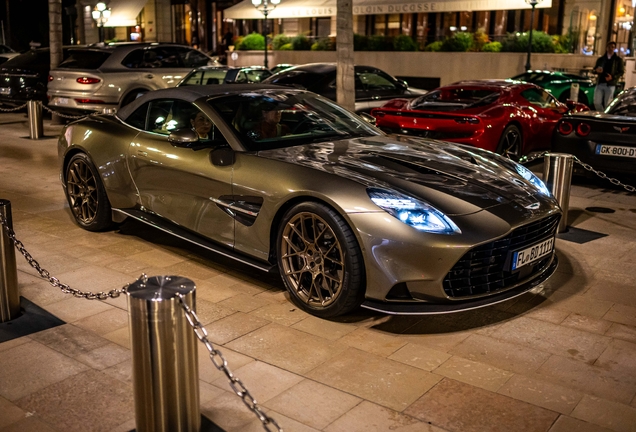 Aston Martin Vanquish Volante 2025