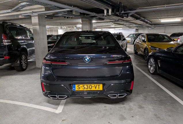BMW M760e xDrive