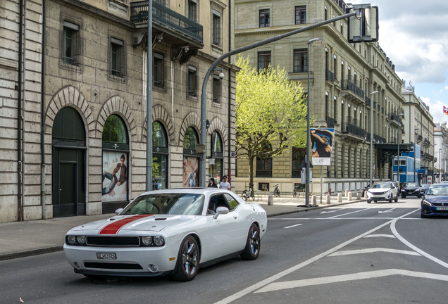 Dodge Challenger SRT-8 392