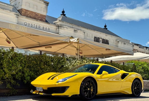 Ferrari 488 Pista