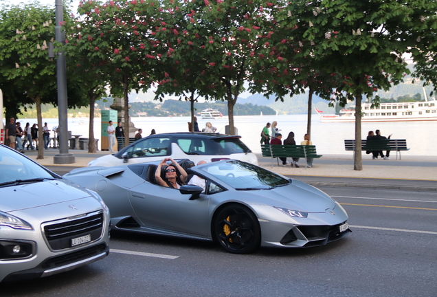 Lamborghini Huracán LP640-4 EVO Spyder