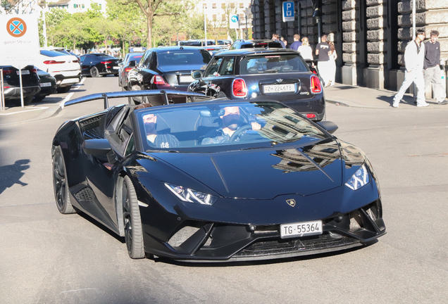 Lamborghini Huracán LP640-4 Performante Spyder