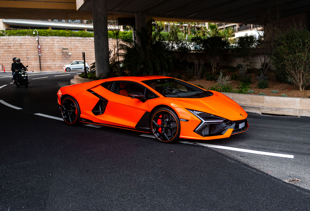 Lamborghini Revuelto