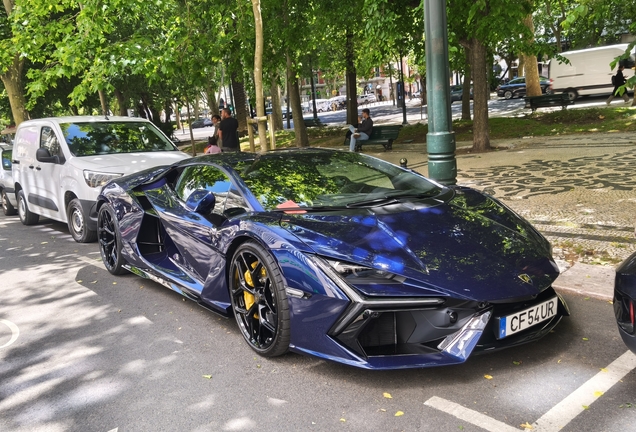 Lamborghini Revuelto