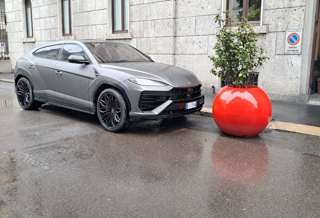 Lamborghini Urus SE