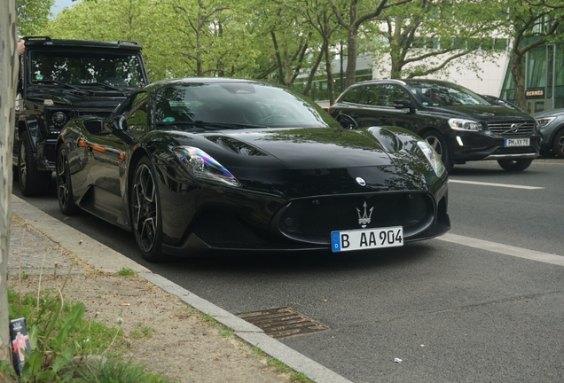 Maserati MC20