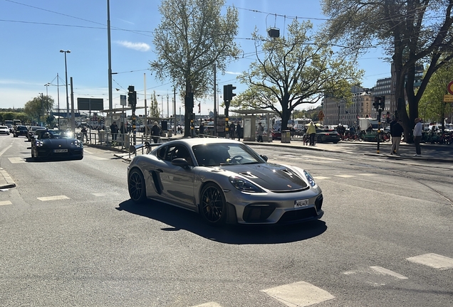 Porsche 718 Cayman GT4 RS Weissach Package