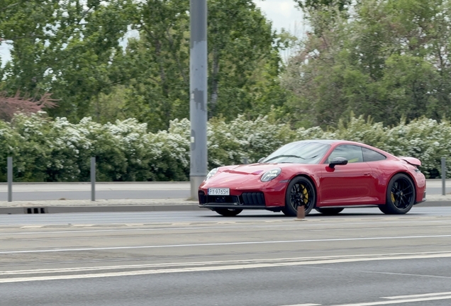Porsche 992 Carrera 4 GTS MkII