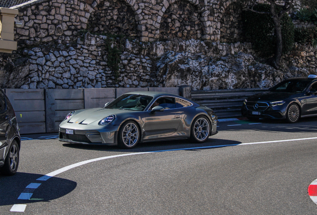 Porsche 992 GT3 Touring MkII