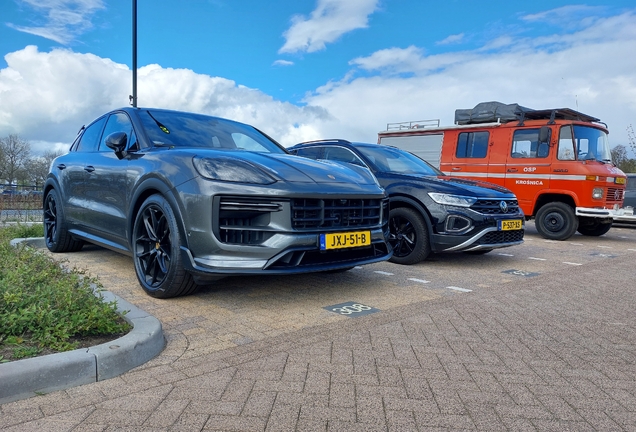 Porsche Cayenne Coupé Turbo E-Hybrid