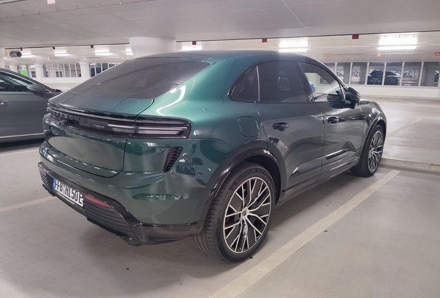 Porsche Macan EV Turbo