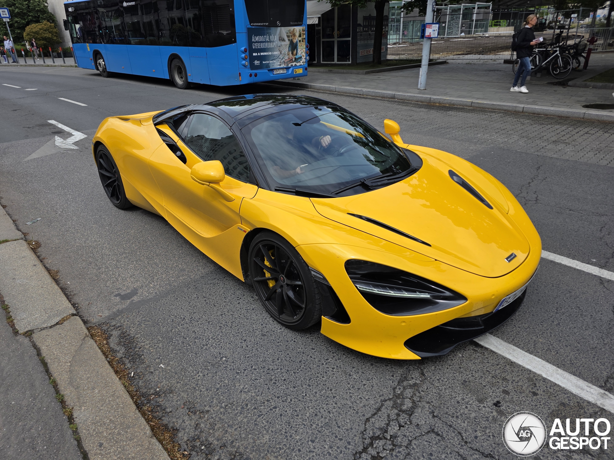 McLaren 720S Spider