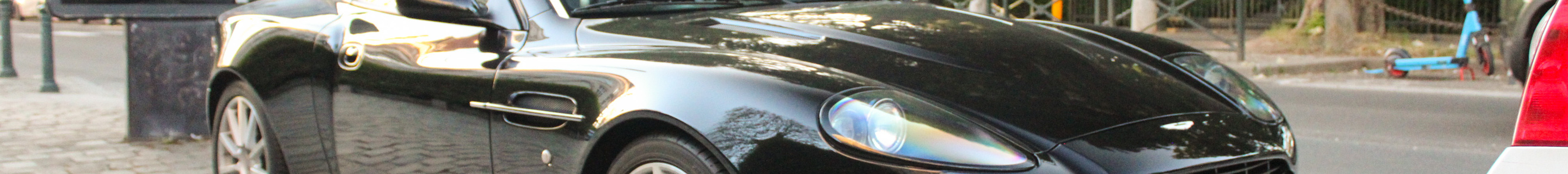 Aston Martin Vanquish S