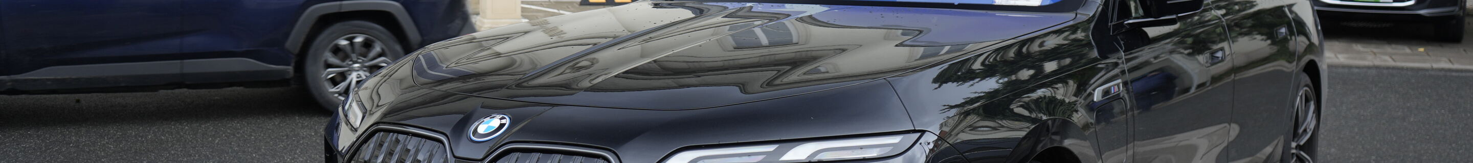 BMW M760e xDrive