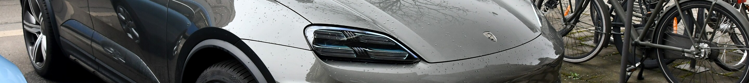 Porsche Macan EV Turbo