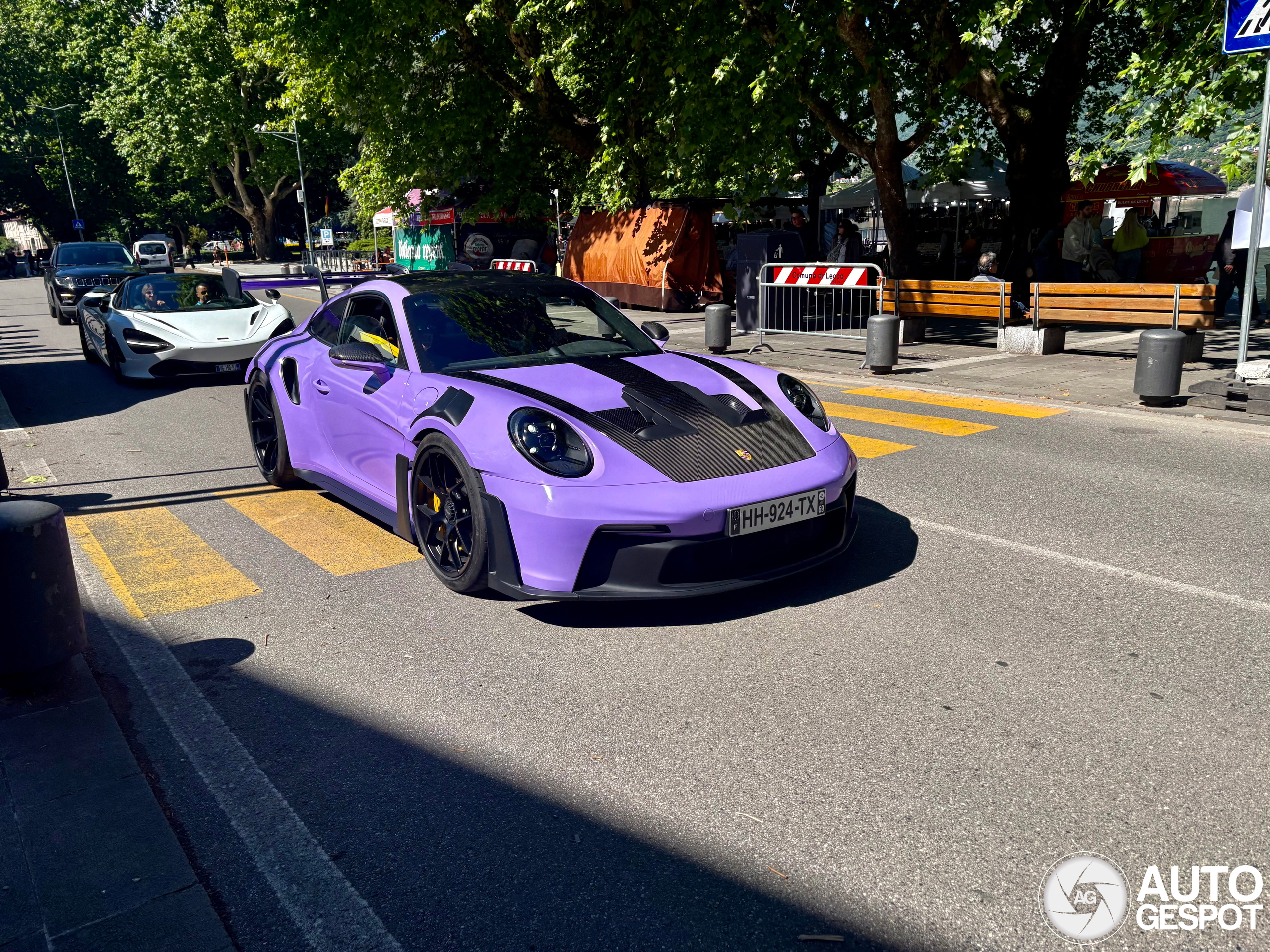Lila Porsche 992 GT3 RS krijgt alle aandacht
