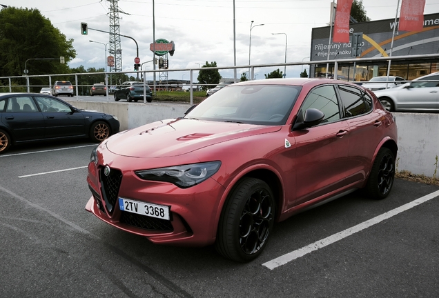 Alfa Romeo Stelvio Quadrifoglio 2023