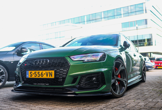 Audi RS4 Avant B9