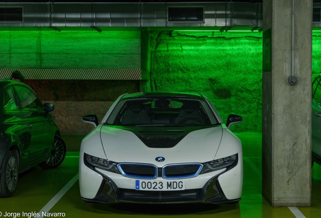 BMW i8