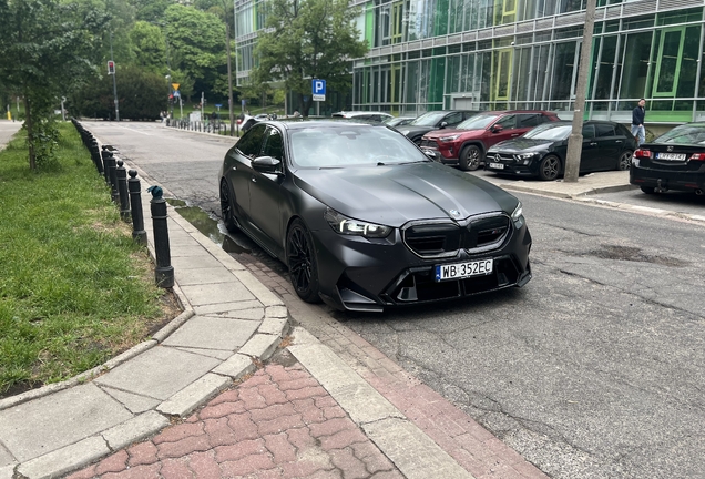 BMW M5 G90