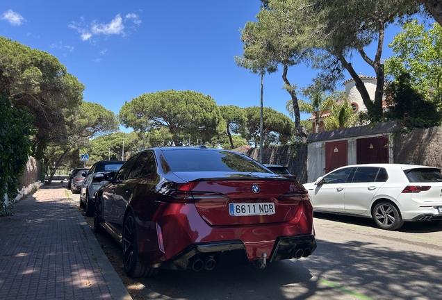 BMW M5 G90