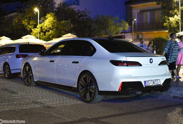 BMW M760e xDrive