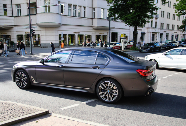 BMW M760Li xDrive