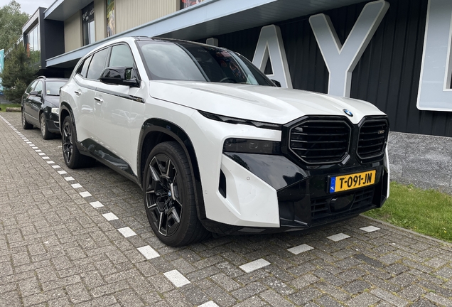 BMW XM G09