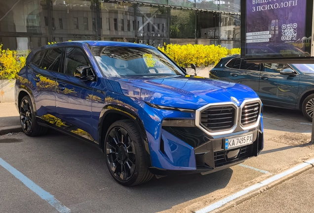 BMW XM G09
