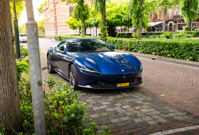 Ferrari Roma Spider