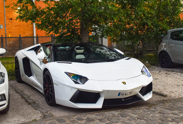 Lamborghini Aventador LP700-4 Roadster