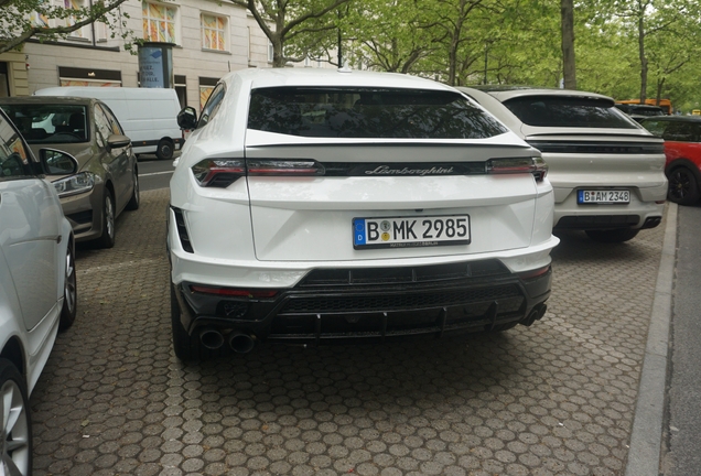 Lamborghini Urus S