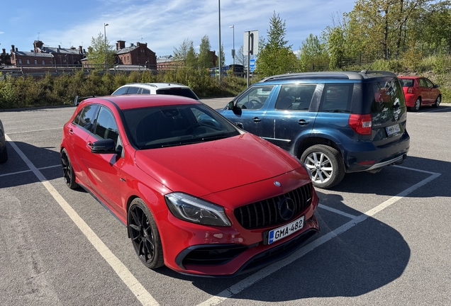 Mercedes-AMG A 45 W176 2015