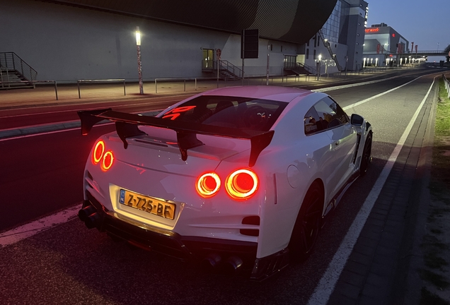 Nissan GT-R 2014