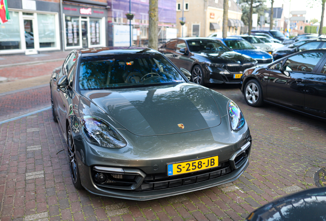 Porsche 971 Panamera Turbo S E-Hybrid MkI