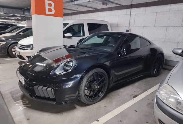 Porsche 992 Carrera 4 GTS MkII