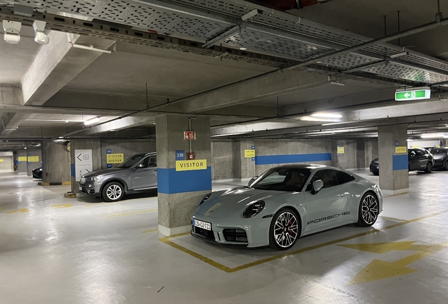 Porsche 992 Carrera 4S MkII