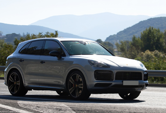 Porsche 9YA Cayenne GTS MkI